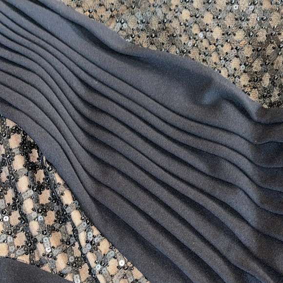 ✨NWT✨ Tadashi Shoji Jetta Peek a Boo Illusion Gown Black Cap Sleeve Maxi Dress - Picture 8 of 14